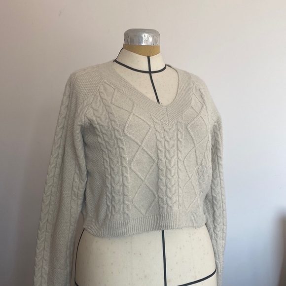Tan cardigan, never worn, lightweight and perfect for fall. - Picture 1 of 4